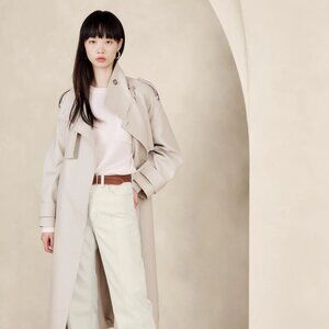 New Unworn Banana Republic Beige Khaki Trench Coat, Tie Closure, Wrap, Oversized